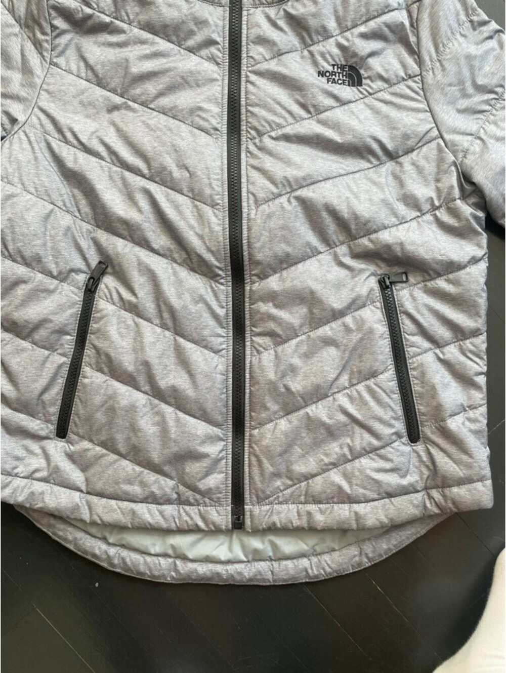 The North Face Women's Gray Quilted Puffer Jacket M - Picture 6 of 15